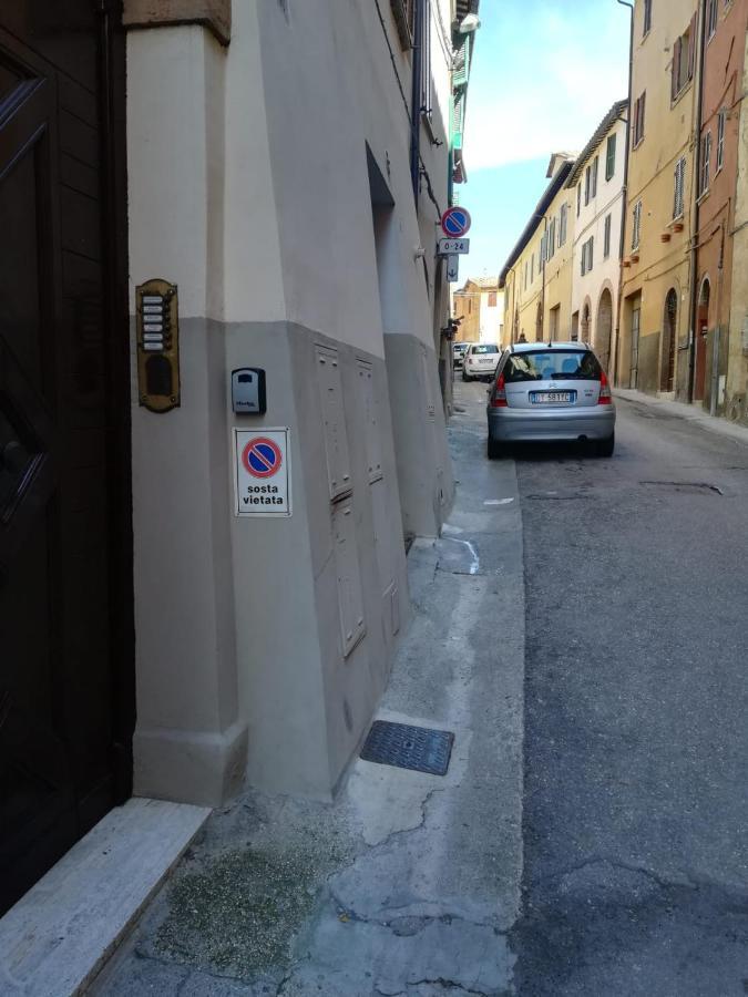 Central- Views - Air Conditioning - Easy Parking -Self Check In Perugia Eksteriør bilde